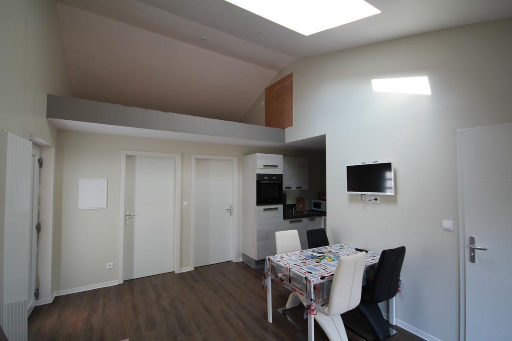 Les Bords De L'Ill Apartment Illhaeusern Exterior foto